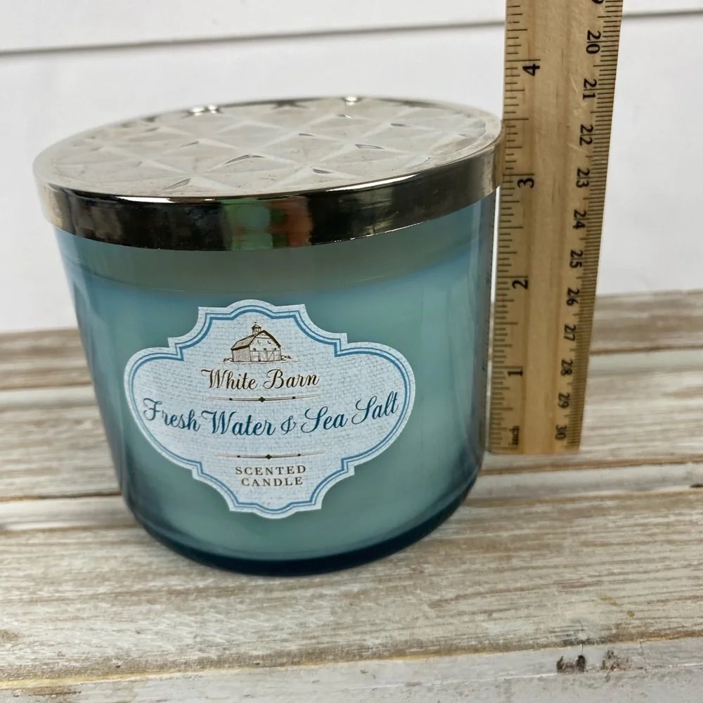 White Barn/Bath & Body Works FRESH WATER & SEA SALT 3-Wicks’s 14.5oz candle RARE - Picture 7 of 7